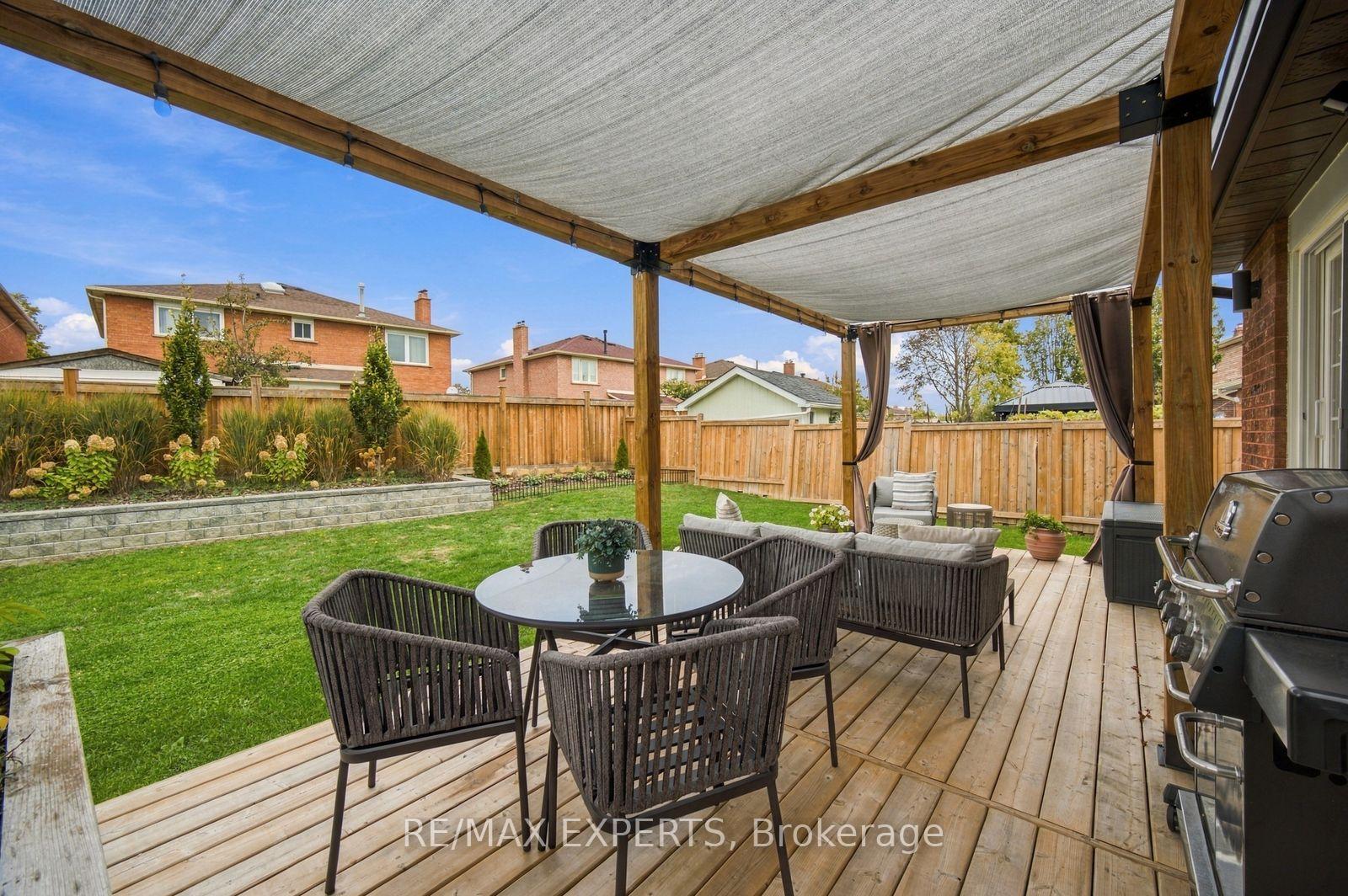 Photo 42 of 36 Jade Crescent, Vaughan, West Woodbridge — HOMEH