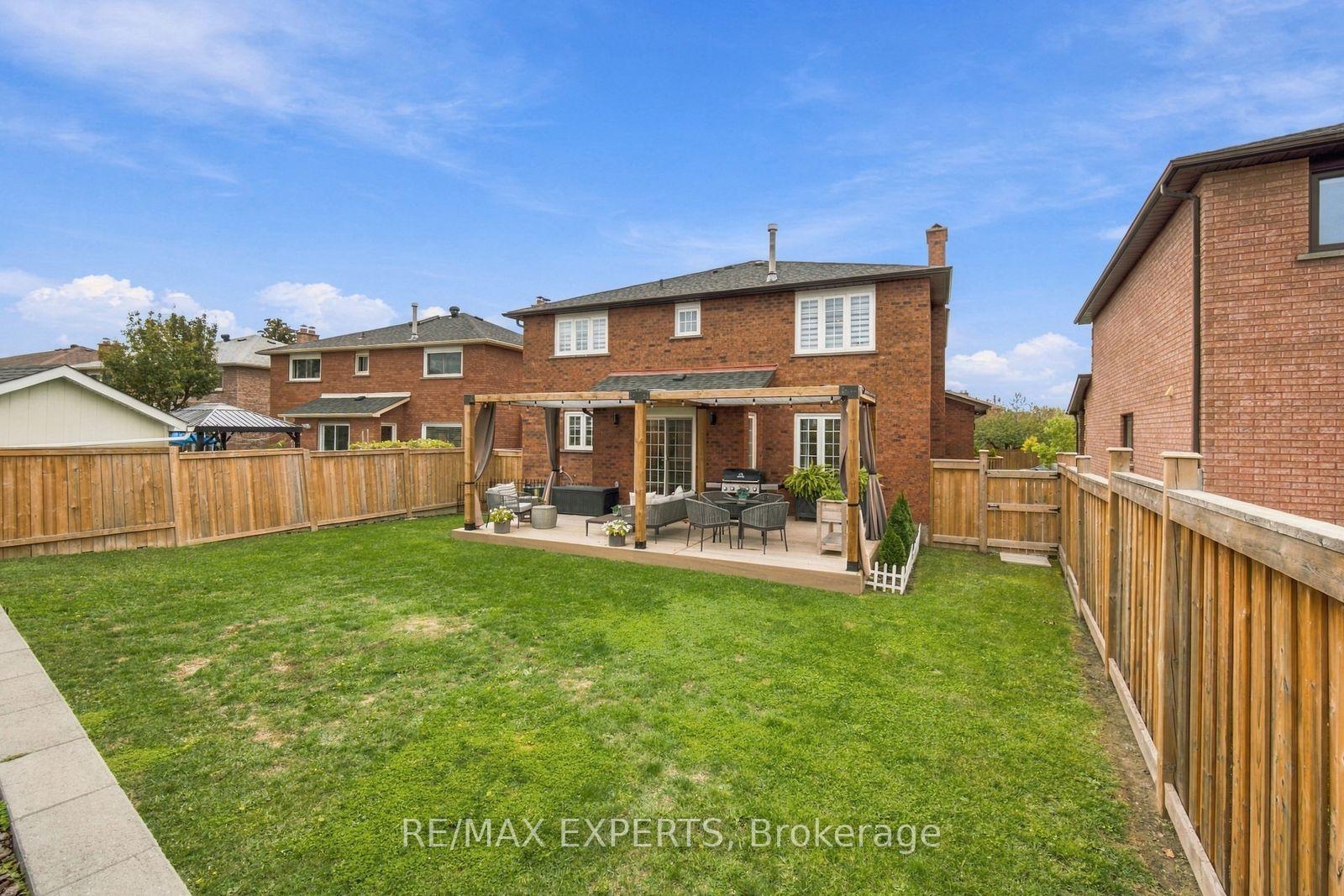 Photo 43 of 36 Jade Crescent, Vaughan, West Woodbridge — HOMEH