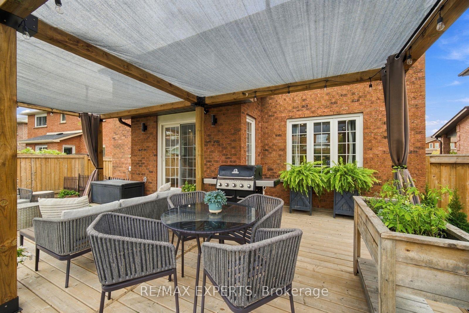 Photo 46 of 36 Jade Crescent, Vaughan, West Woodbridge — HOMEH