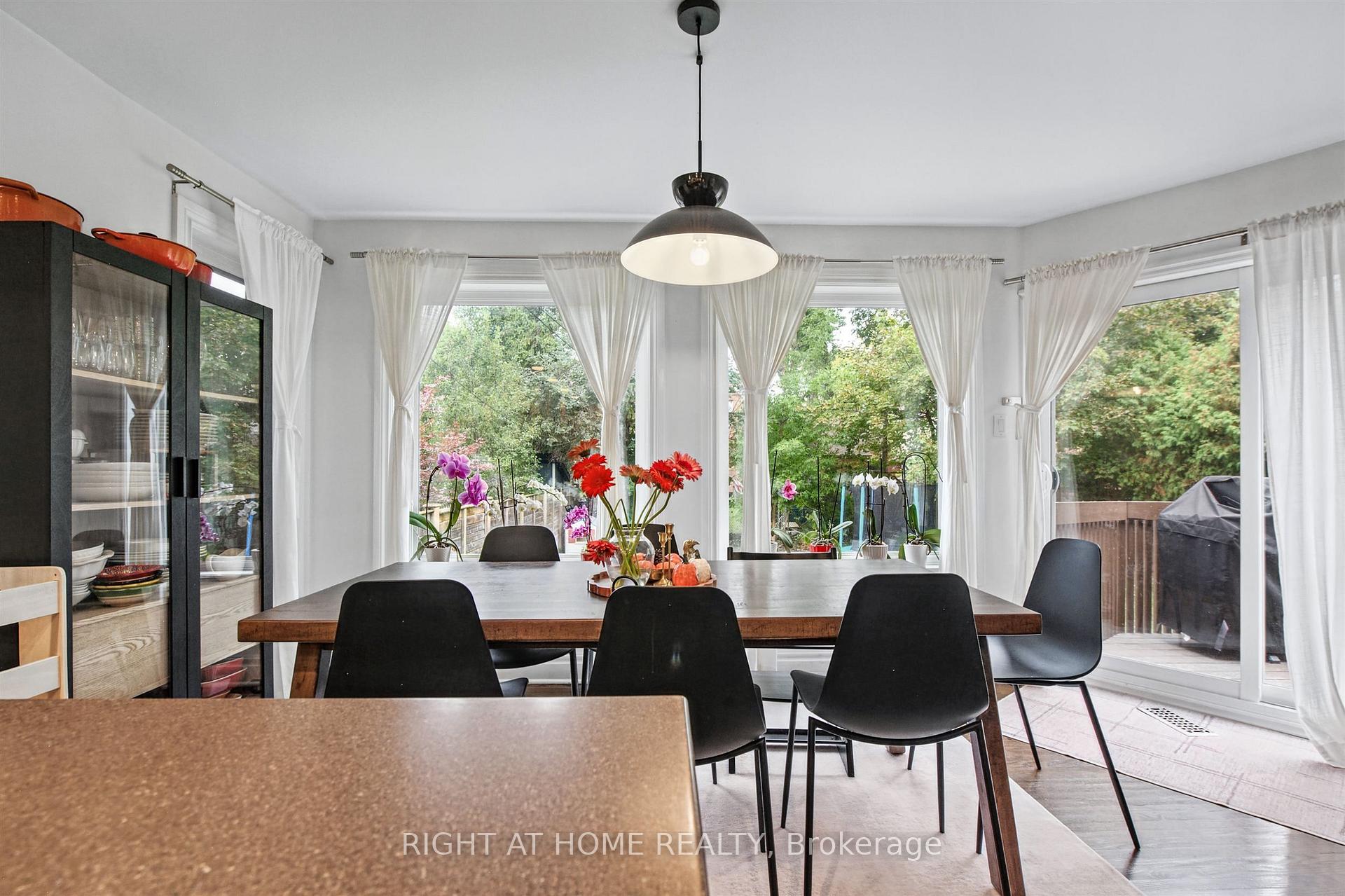 Photo 13 of 50 Gardenvale Road, Etobicoke, Stonegate-Queensway — HOMEH