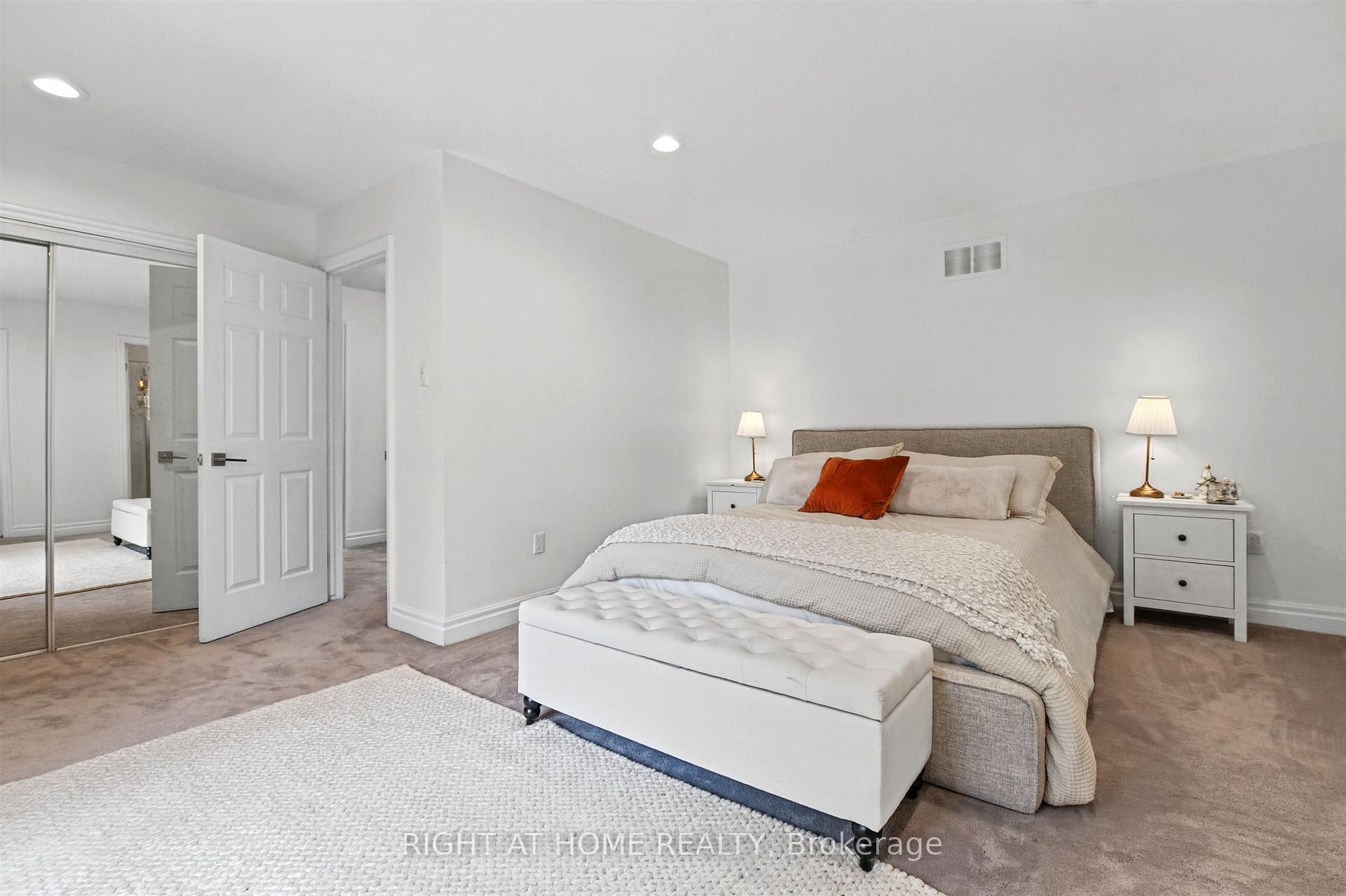 Photo 20 of 50 Gardenvale Road, Etobicoke, Stonegate-Queensway — HOMEH