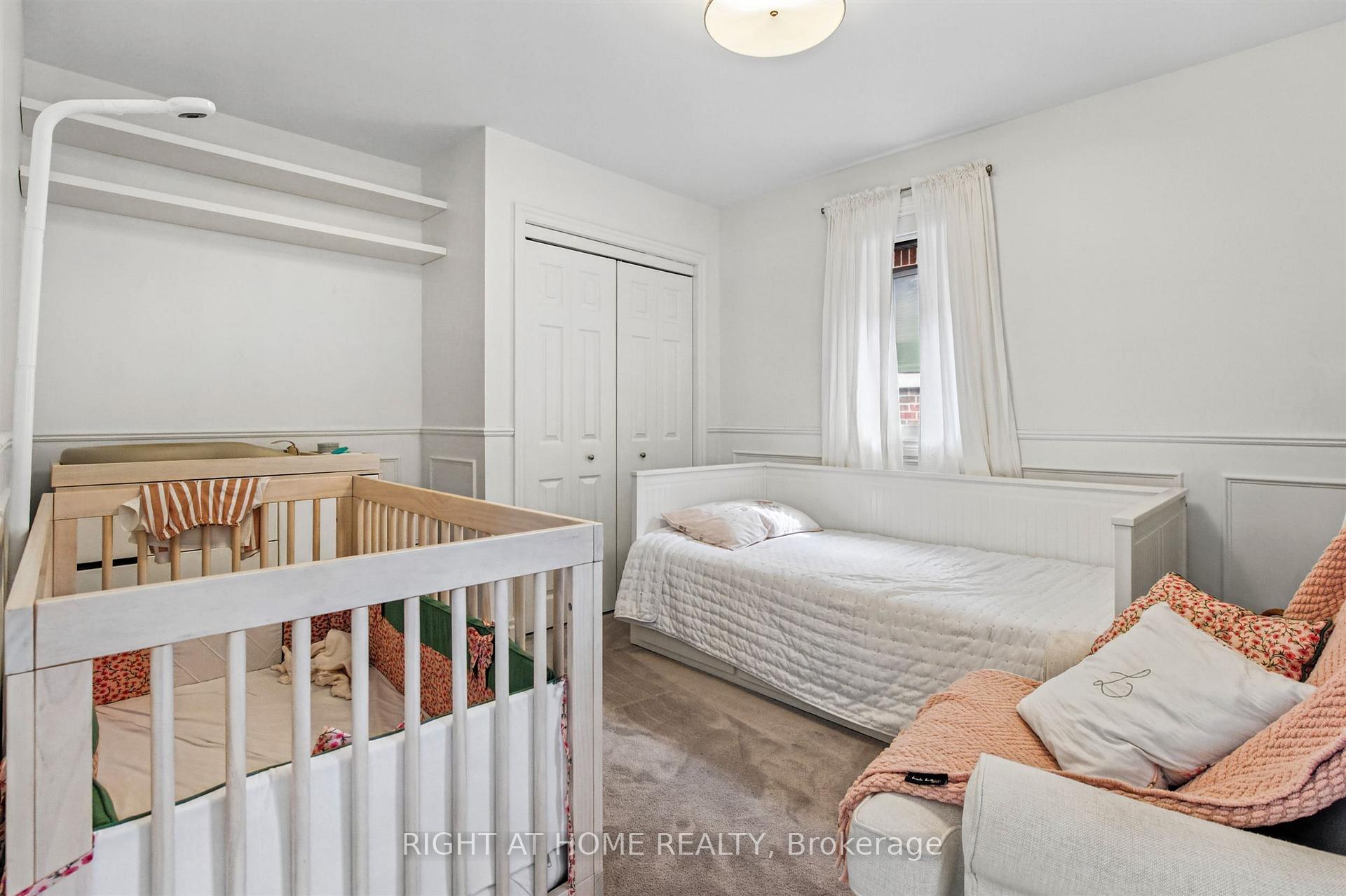 Photo 32 of 50 Gardenvale Road, Etobicoke, Stonegate-Queensway — HOMEH