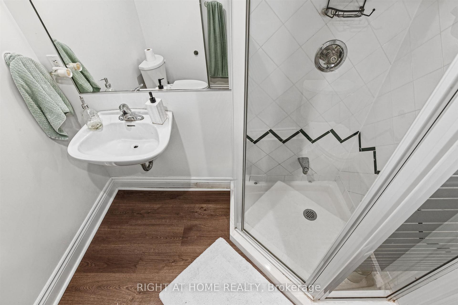 Photo 38 of 50 Gardenvale Road, Etobicoke, Stonegate-Queensway — HOMEH