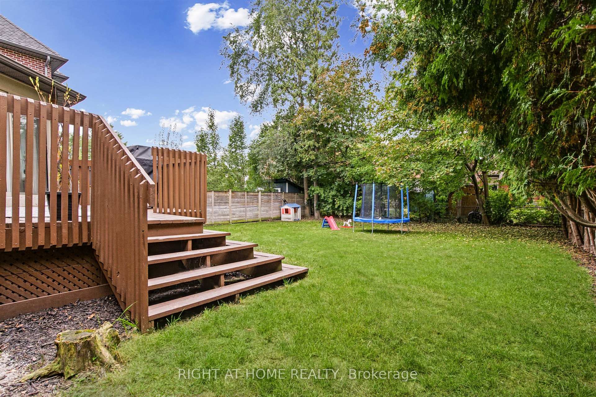 Photo 45 of 50 Gardenvale Road, Etobicoke, Stonegate-Queensway — HOMEH