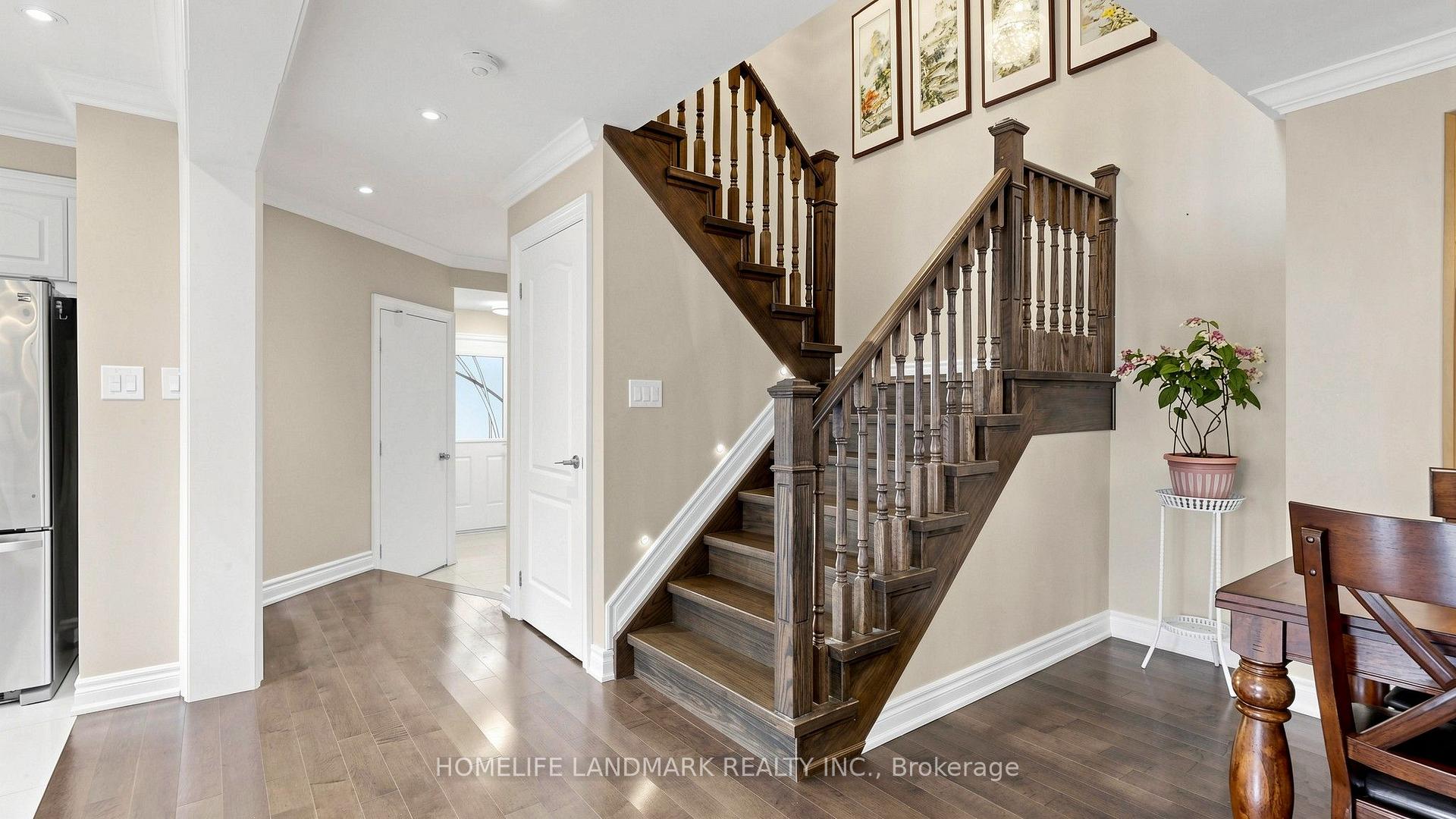 Photo 14 of 4 Bishop Crescent, Markham, Markham Village — HOMEH