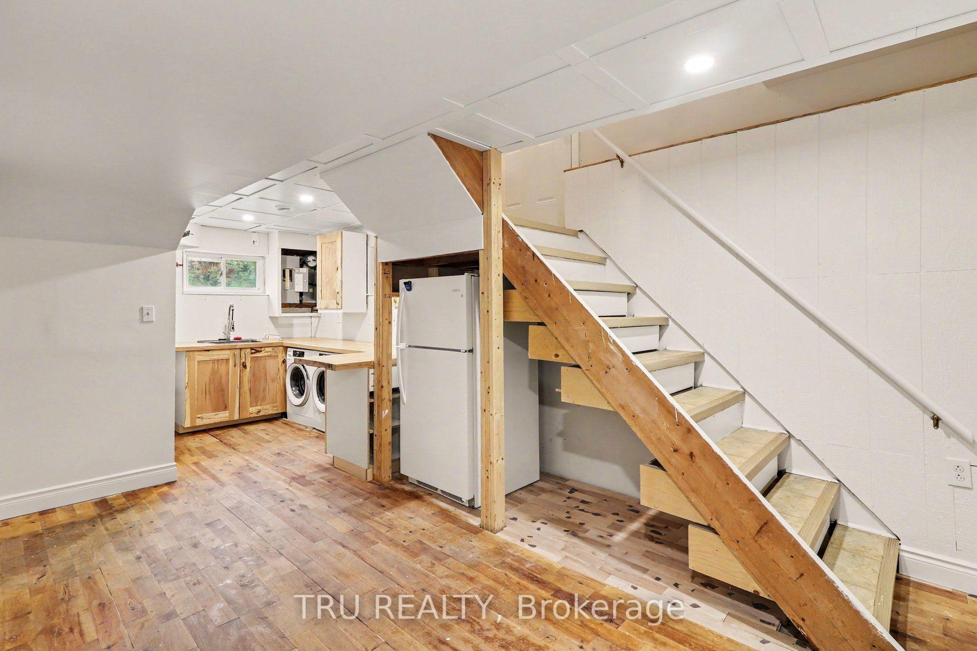 Photo 17 of 682 Morin Street, Ottawa, Castle Heights — HOMEH