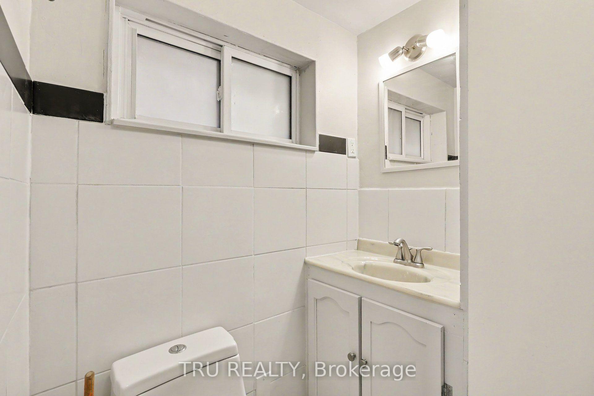 Photo 21 of 682 Morin Street, Ottawa, Castle Heights — HOMEH