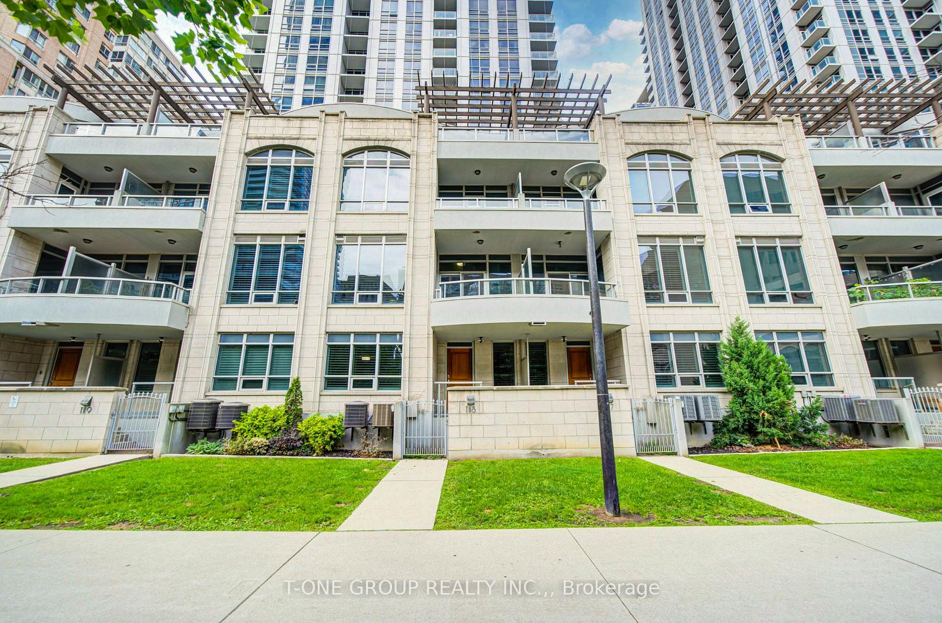 Photo 2 of Unit TH 8, 761 Bay Street, Toronto, Bay Street Corridor — HOMEH