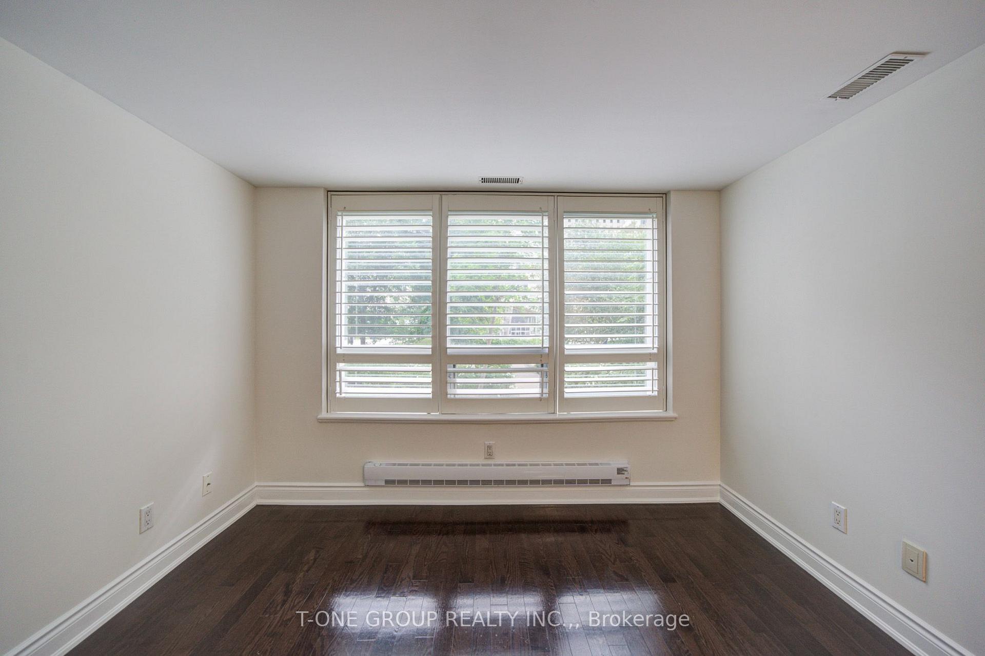 Photo 6 of Unit TH 8, 761 Bay Street, Toronto, Bay Street Corridor — HOMEH