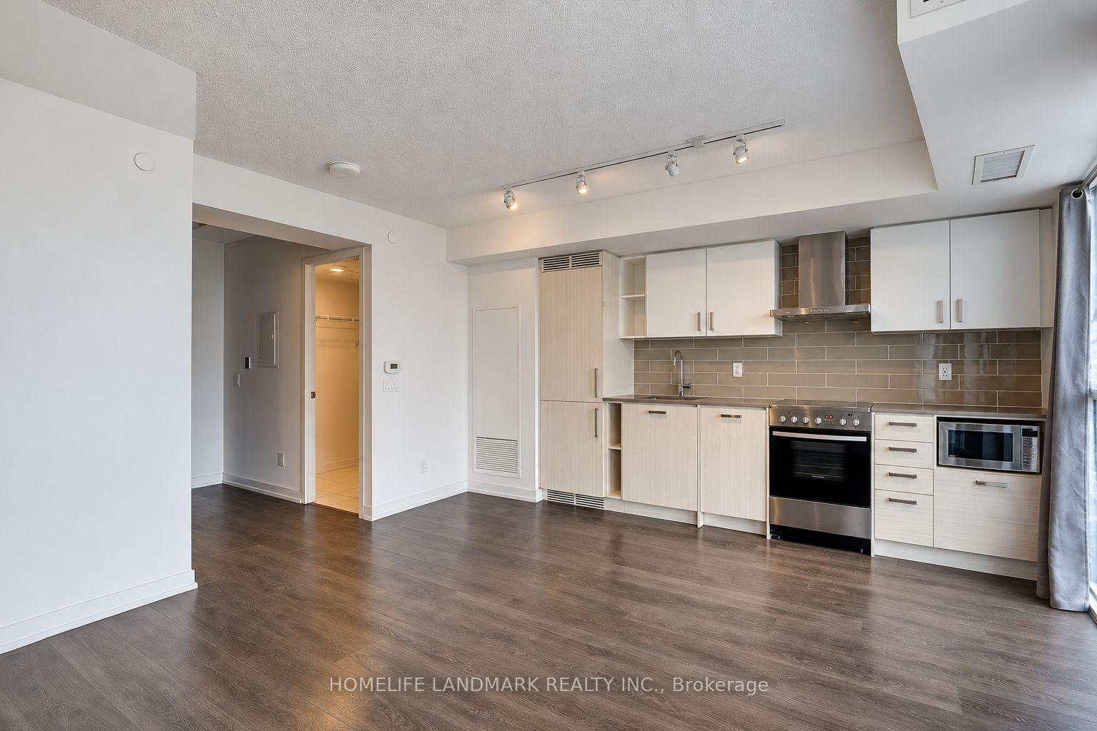 Photo 6 of Unit 1711, 125 Redpath Avenue, Toronto, Mount Pleasant West — HOMEH