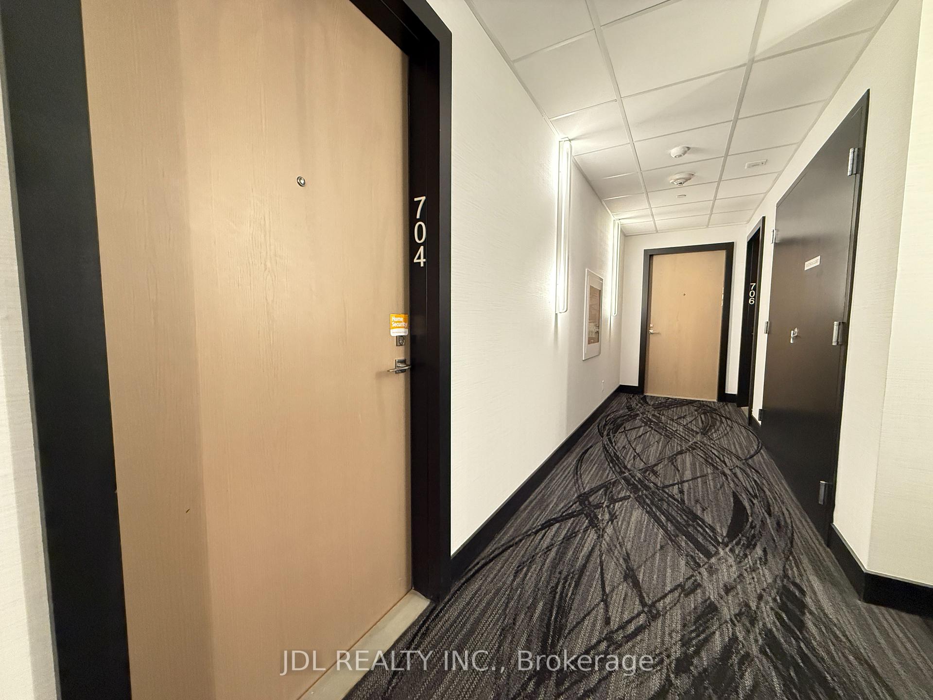 Photo 3 of Unit 704, 18 Rouge Valley Drive W, Markham, Unionville — HOMEH