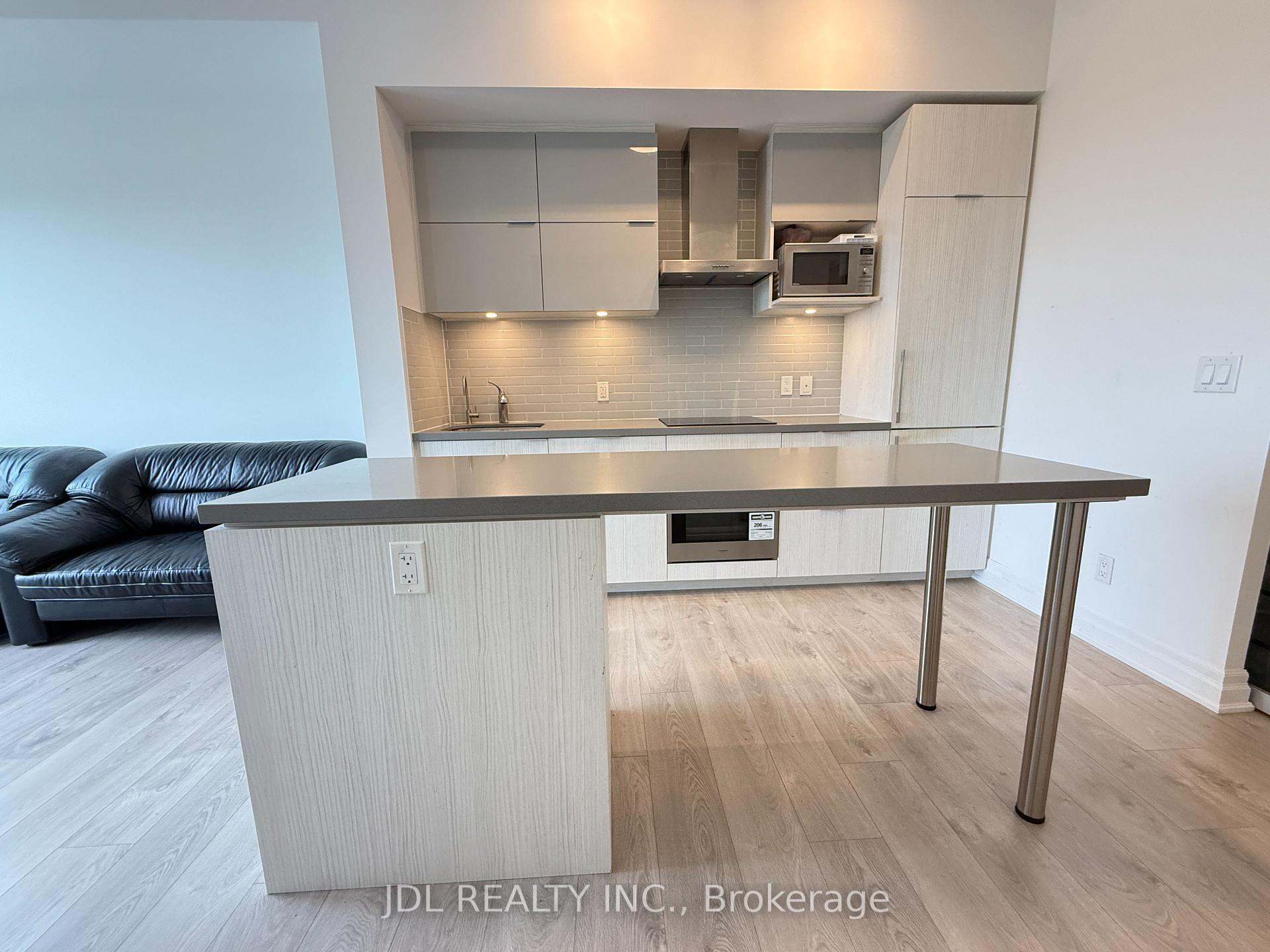 Photo 6 of Unit 704, 18 Rouge Valley Drive W, Markham, Unionville — HOMEH