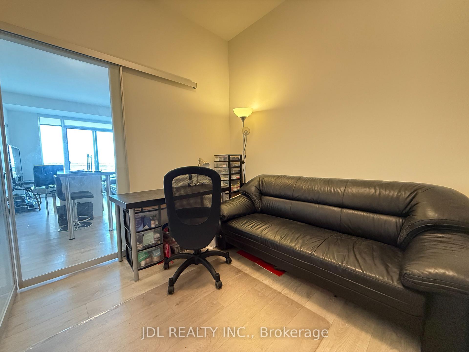 Photo 11 of Unit 704, 18 Rouge Valley Drive W, Markham, Unionville — HOMEH