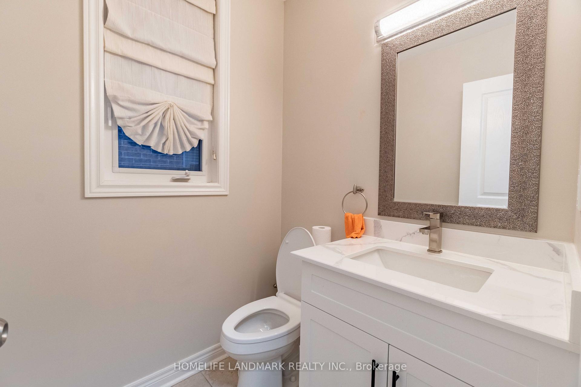 Photo 20 of 98 Thornhill Ravines Crescent, Vaughan, Patterson — HOMEH