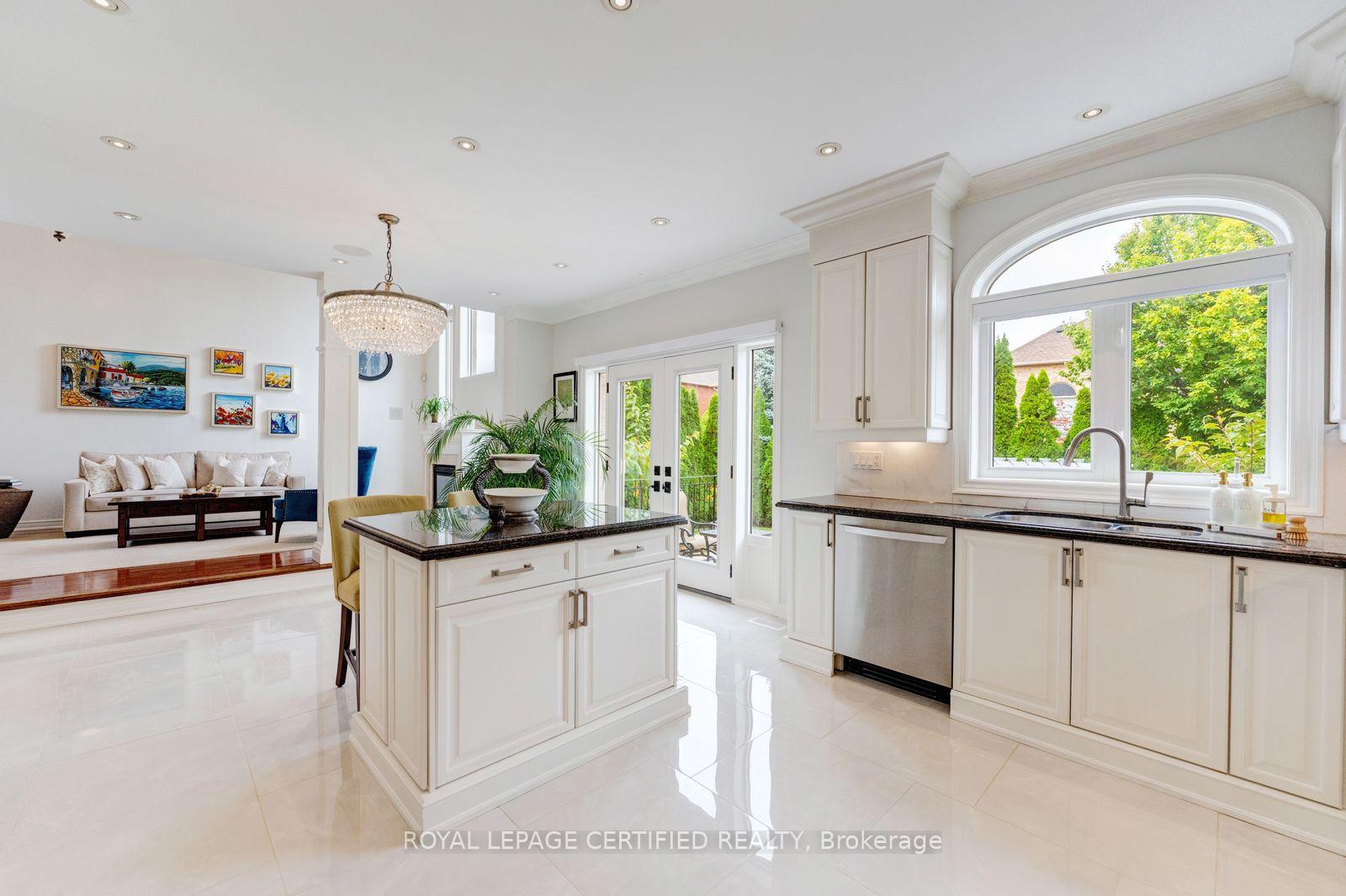 Photo 11 of 2479 Bon Echo Drive, Oakville, Joshua Creek — HOMEH