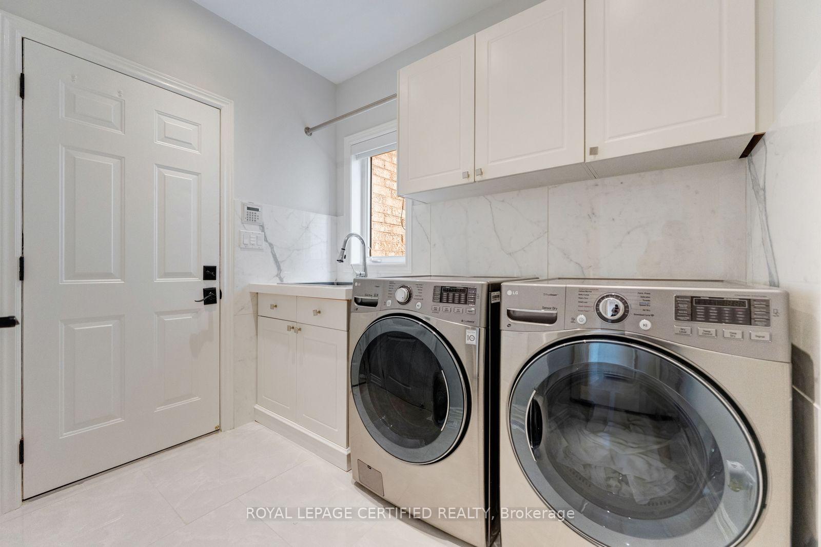 Photo 14 of 2479 Bon Echo Drive, Oakville, Joshua Creek — HOMEH