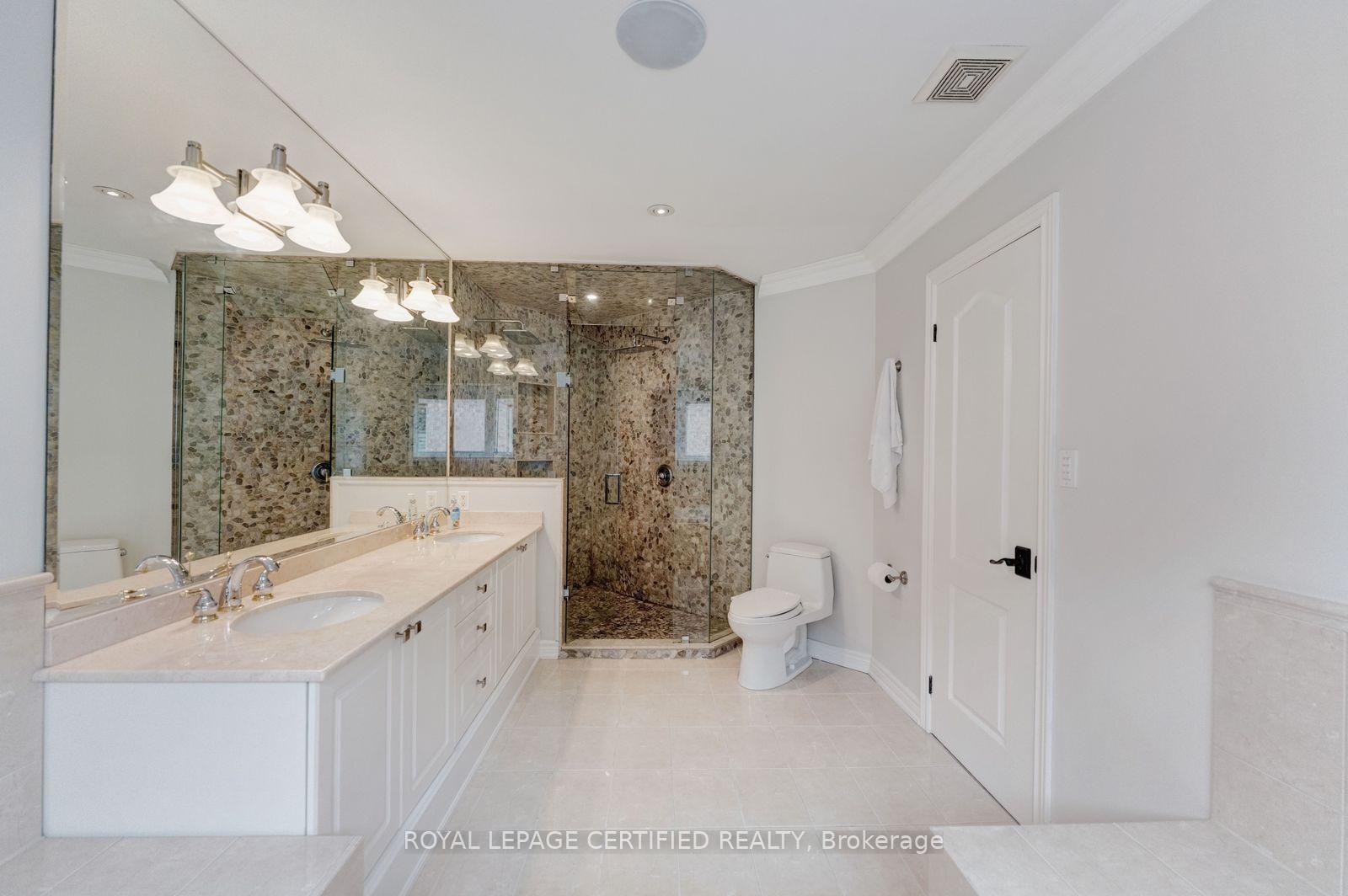 Photo 17 of 2479 Bon Echo Drive, Oakville, Joshua Creek — HOMEH