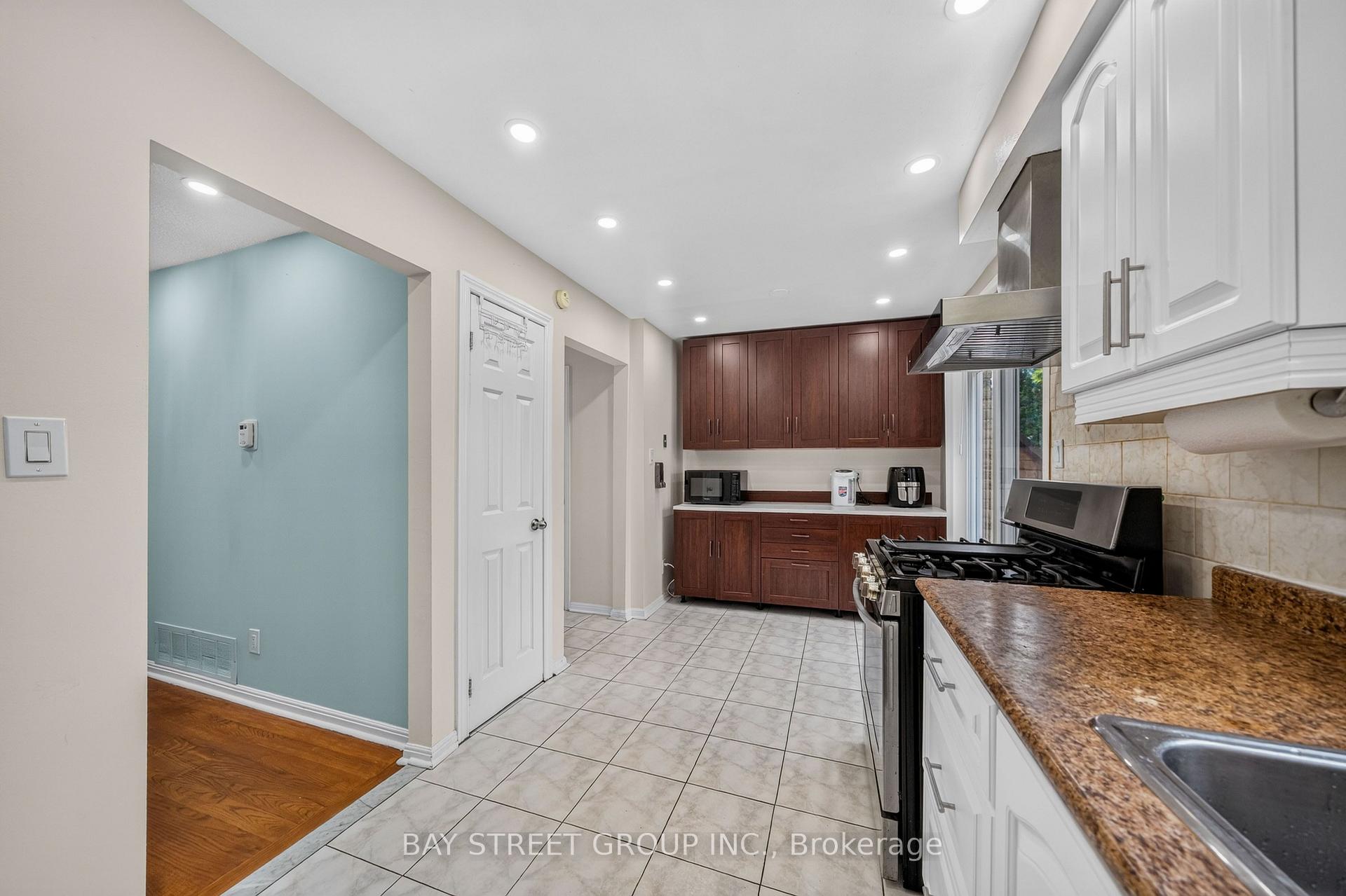 Photo 12 of Unit 49, 100 Burrows Hall Boulevard, Scarborough, Malvern — HOMEH