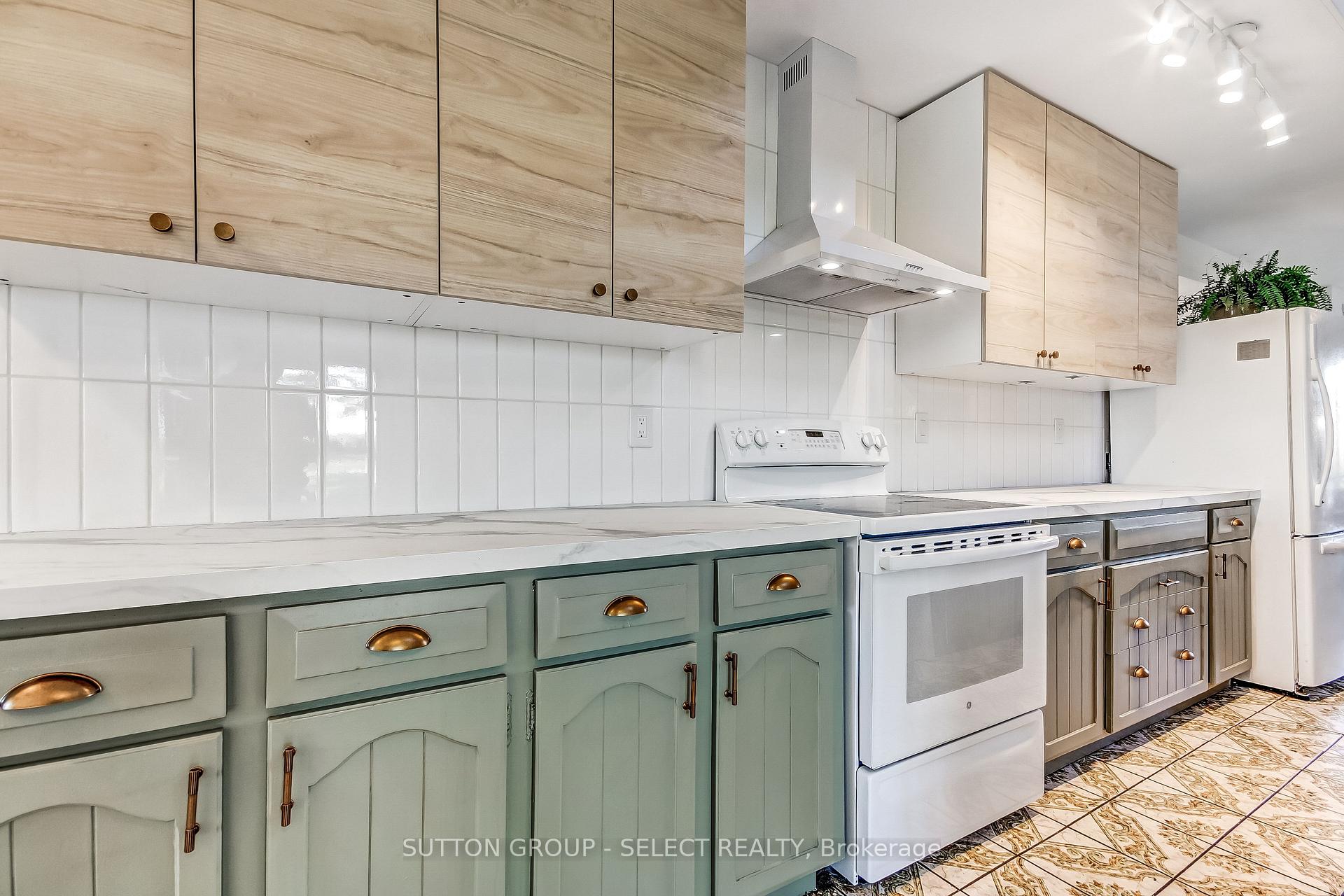 Photo 11 of 18038 Thorndale Road, Thames Centre, Rural Thames Centre — HOMEH