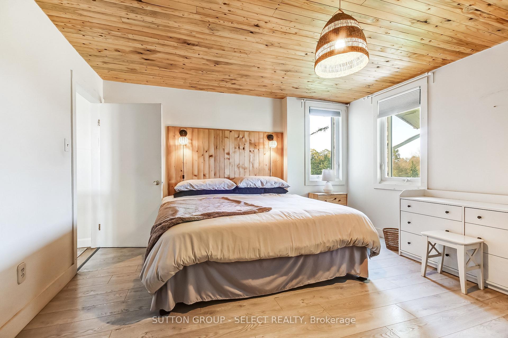 Photo 23 of 18038 Thorndale Road, Thames Centre, Rural Thames Centre — HOMEH