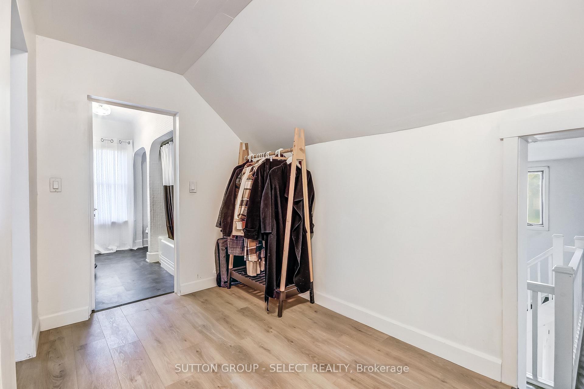 Photo 25 of 18038 Thorndale Road, Thames Centre, Rural Thames Centre — HOMEH