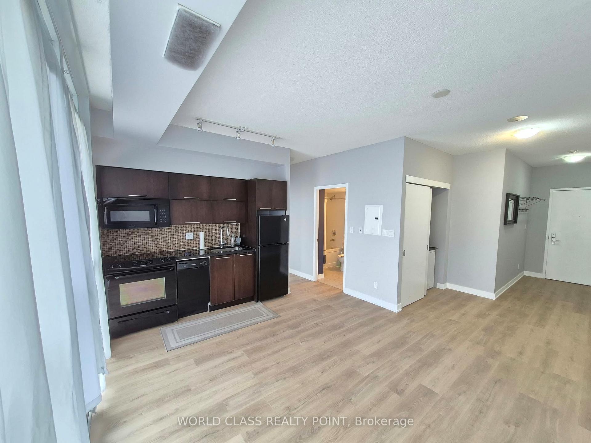 Photo 2 of Unit 3007, 126 Simcoe Street, Toronto, Waterfront Communities — HOMEH
