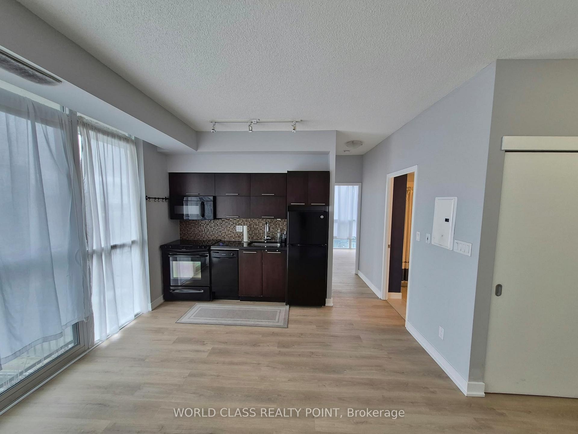 Photo 3 of Unit 3007, 126 Simcoe Street, Toronto, Waterfront Communities — HOMEH