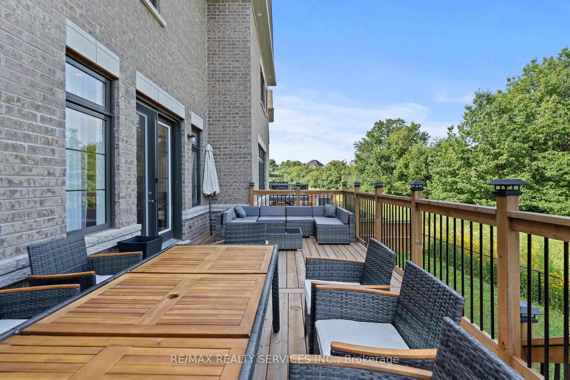 Photo 9 of 100 Dairymaid Road, Brampton, Northwest Brampton — HOMEH