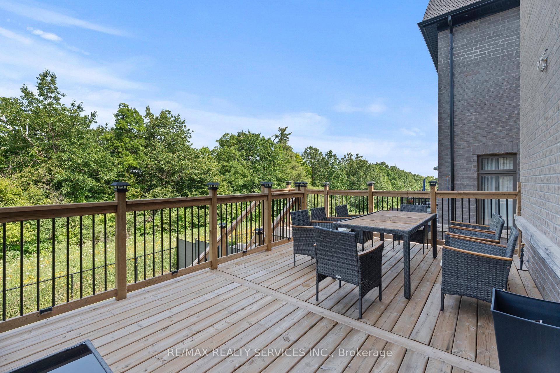 Photo 10 of 100 Dairymaid Road, Brampton, Northwest Brampton — HOMEH