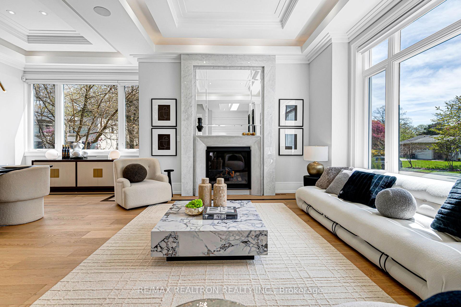 Photo 4 of 16 Ballyronan Road, North York, Banbury-Don Mills — HOMEH