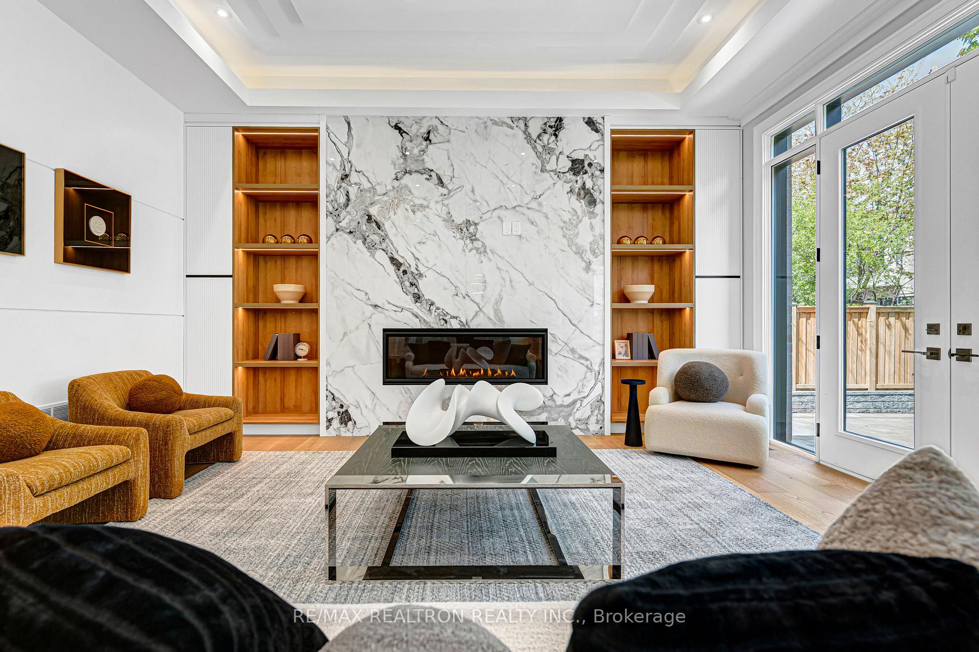 Photo 9 of 16 Ballyronan Road, North York, Banbury-Don Mills — HOMEH