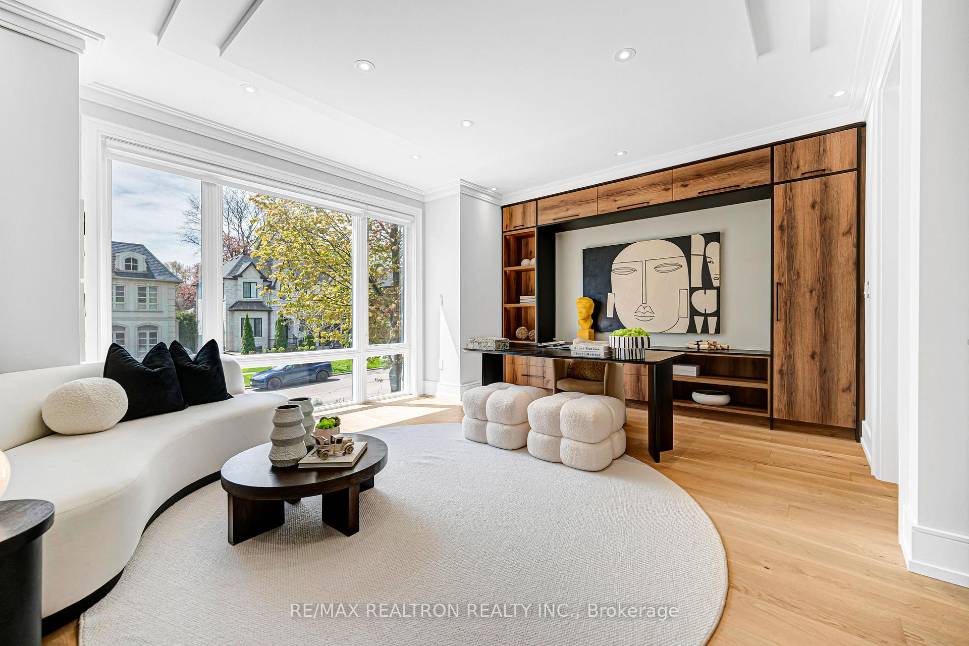 Photo 11 of 16 Ballyronan Road, North York, Banbury-Don Mills — HOMEH