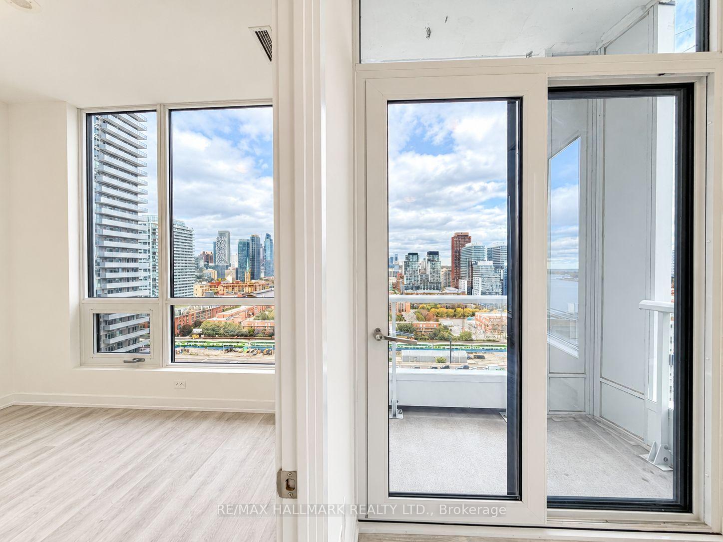 Photo 15 of Unit 2005, 15 Richardson Street, Toronto, Waterfront Communities — HOMEH