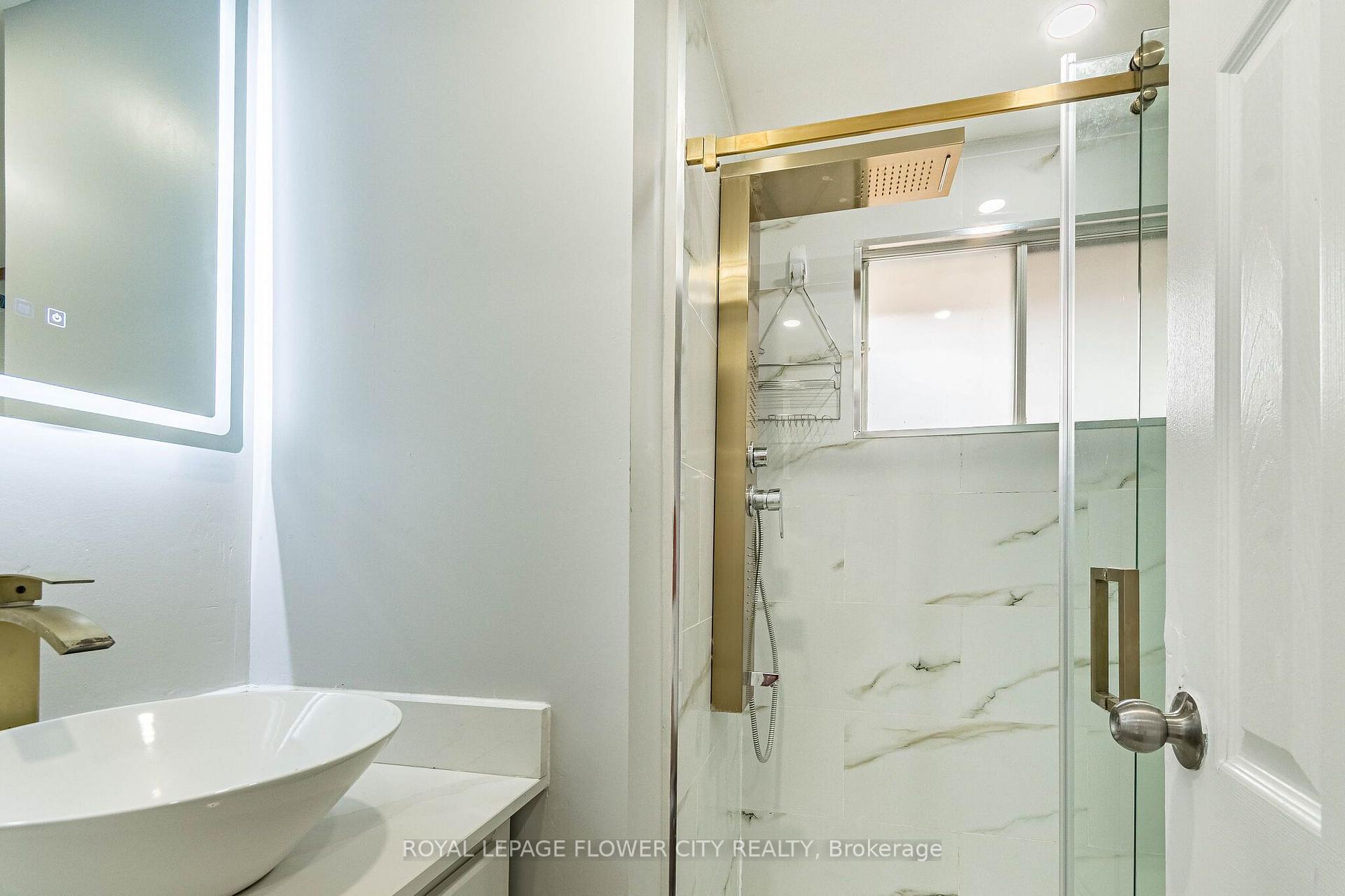Photo 25 of 135 Keefer Road, Thorold, Confederation Heights — HOMEH