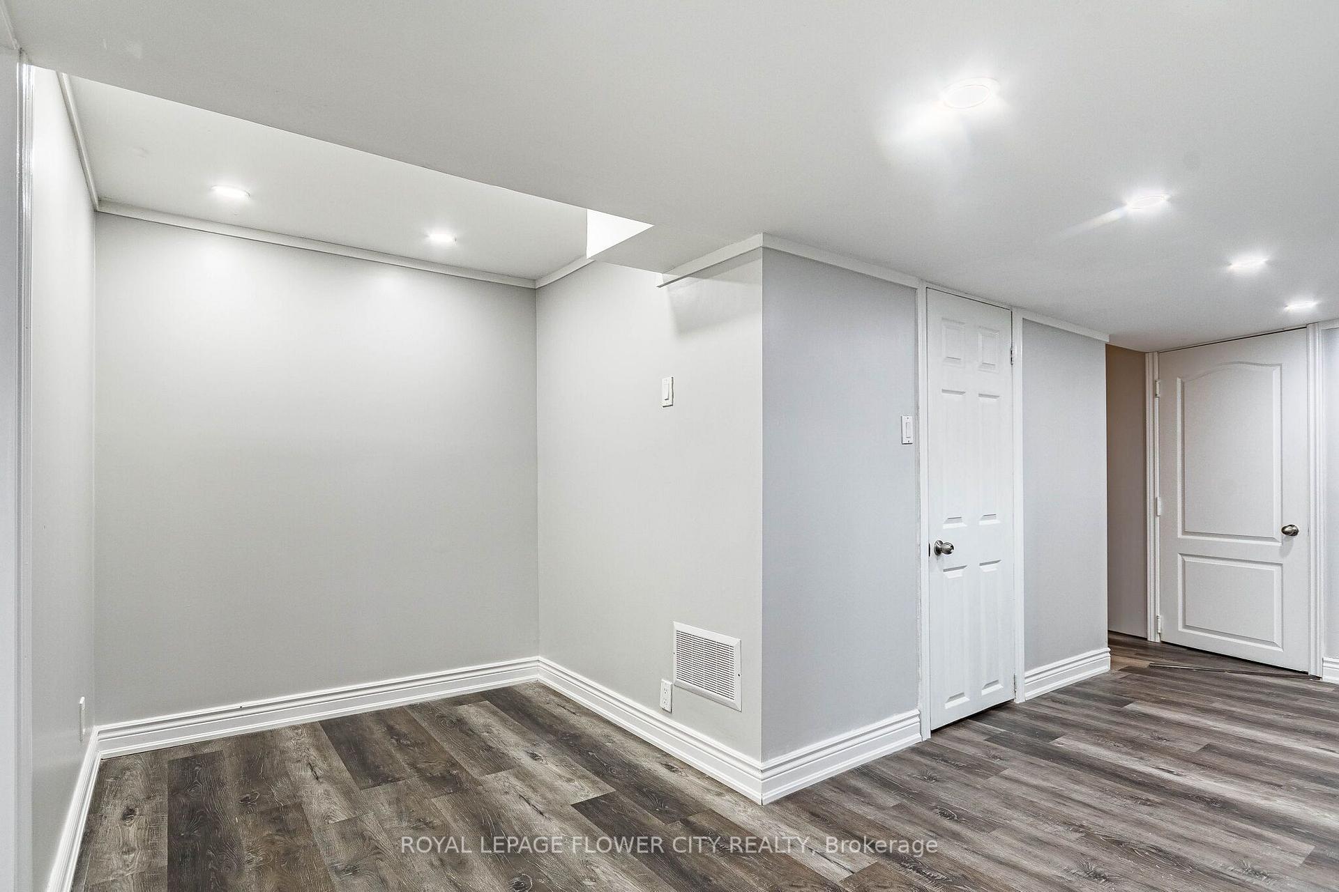 Photo 37 of 135 Keefer Road, Thorold, Confederation Heights — HOMEH