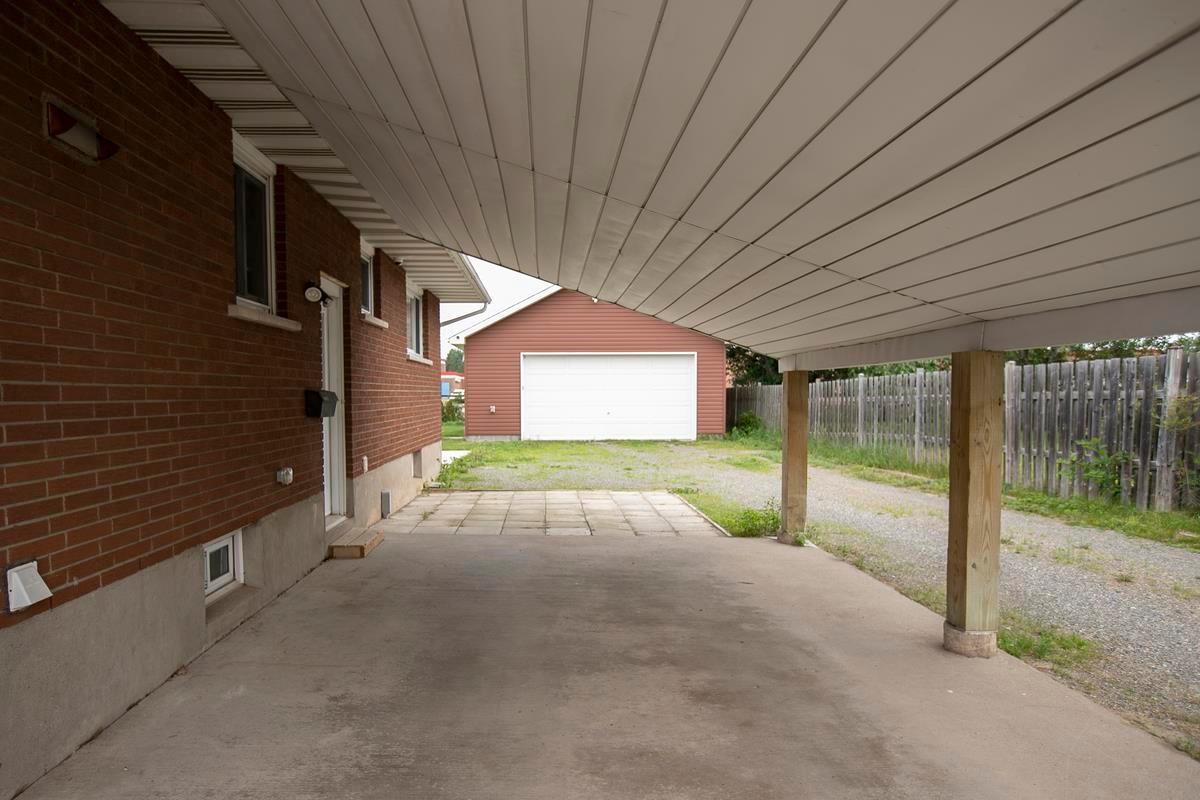 Photo 5 of 14 Robin Street, Sault Ste Marie, Ward 1 — HOMEH