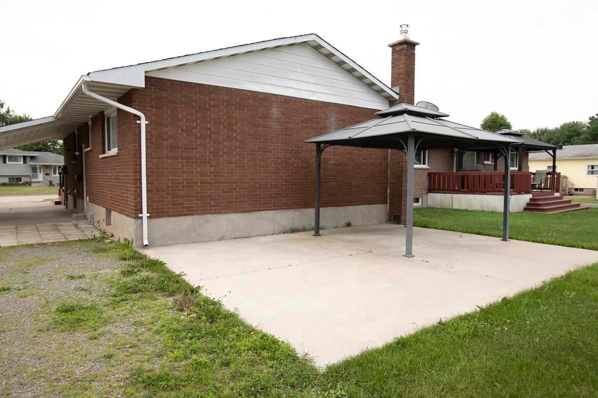 Photo 9 of 14 Robin Street, Sault Ste Marie, Ward 1 — HOMEH