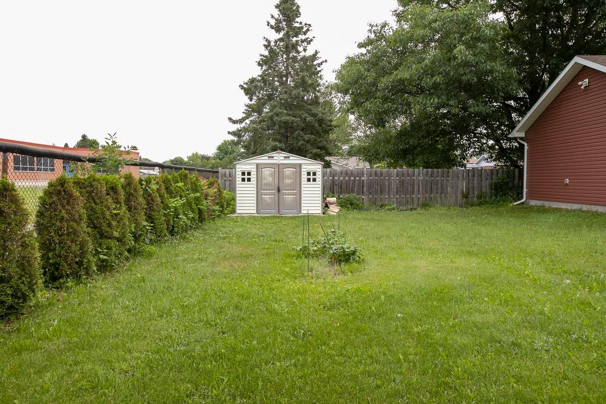 Photo 12 of 14 Robin Street, Sault Ste Marie, Ward 1 — HOMEH