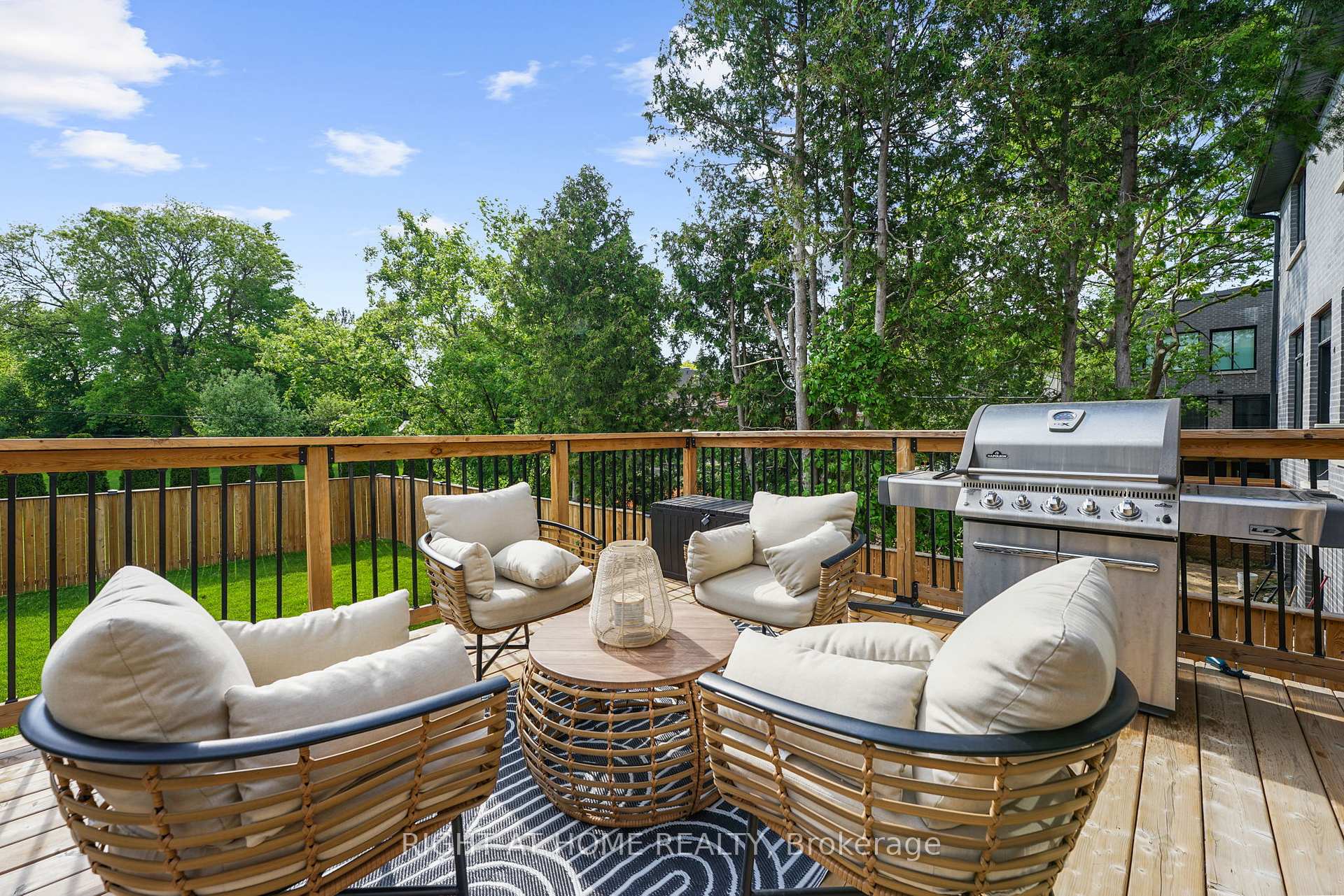 Photo 13 of 262 Senlac Road, North York, Willowdale West — HOMEH