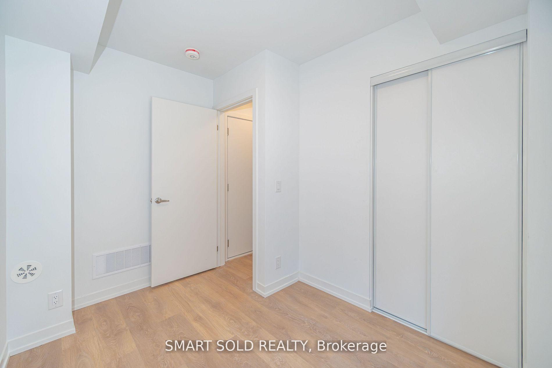 Photo 12 of 29 Spruce Pines Crescent, North York, Victoria Village — HOMEH