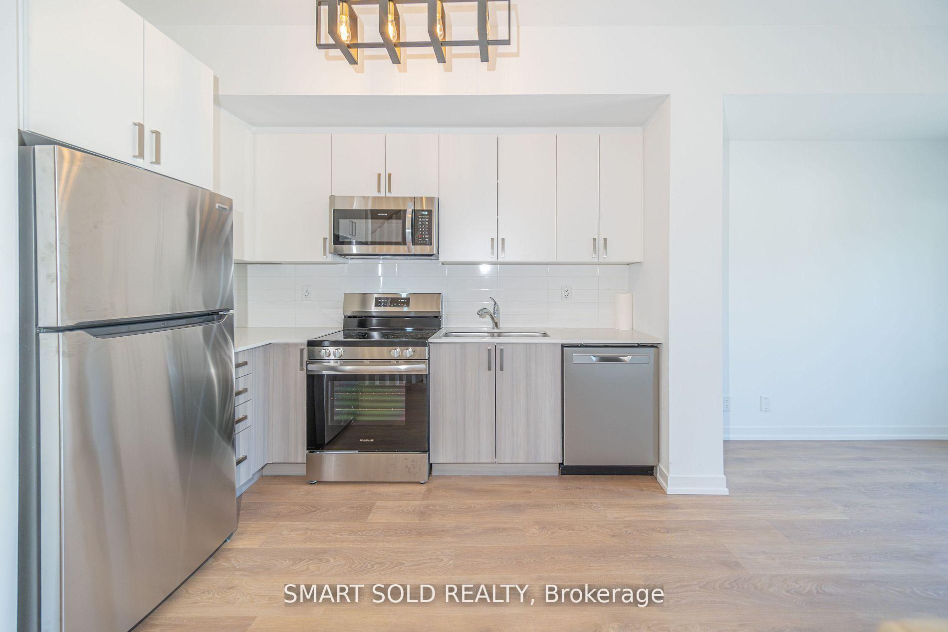 Photo 18 of 29 Spruce Pines Crescent, North York, Victoria Village — HOMEH