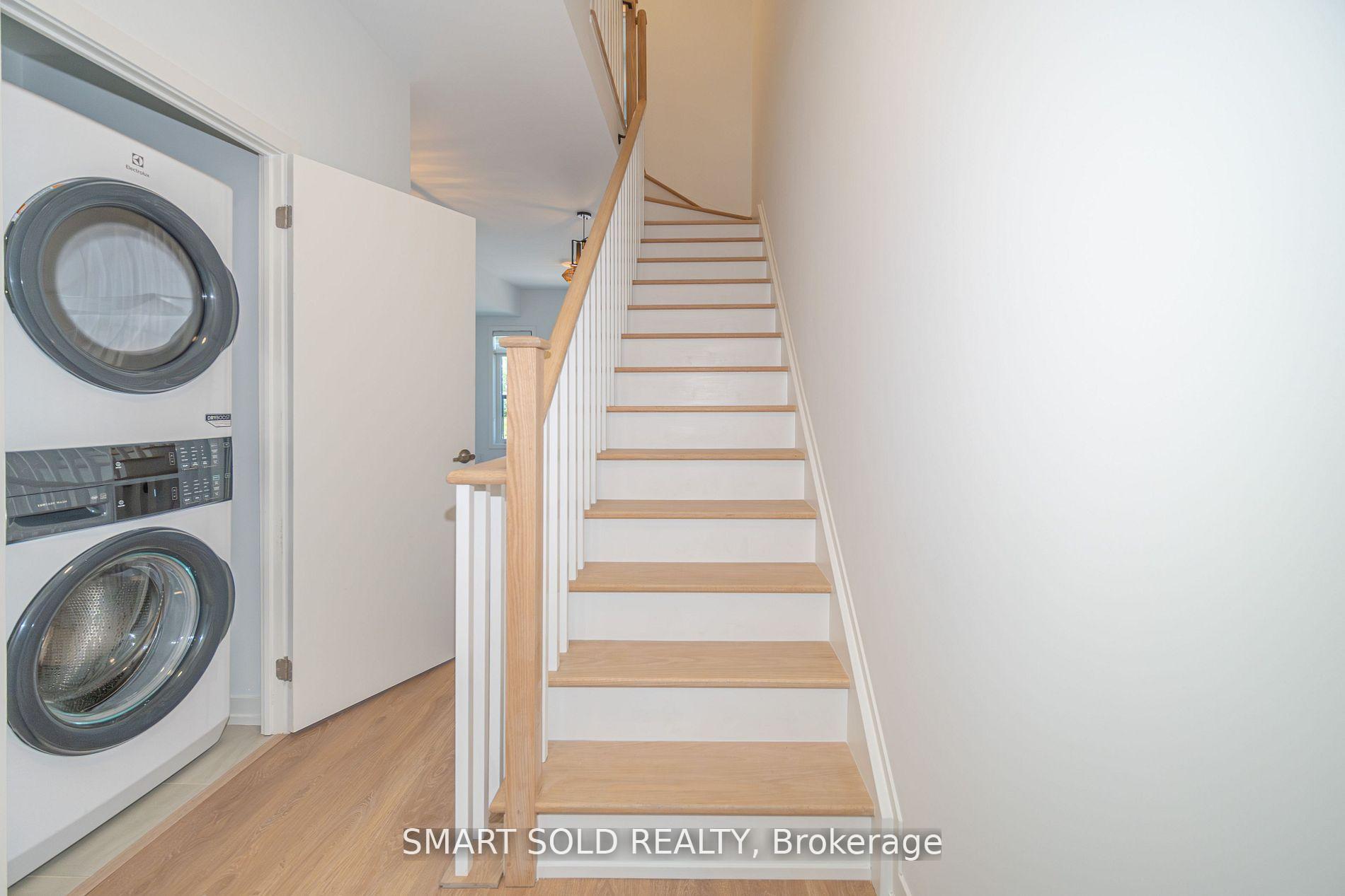 Photo 21 of 29 Spruce Pines Crescent, North York, Victoria Village — HOMEH