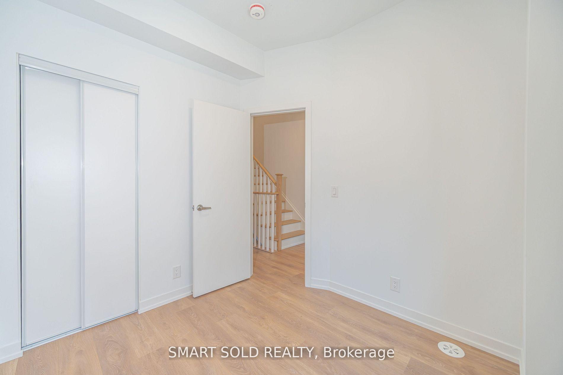 Photo 23 of 29 Spruce Pines Crescent, North York, Victoria Village — HOMEH