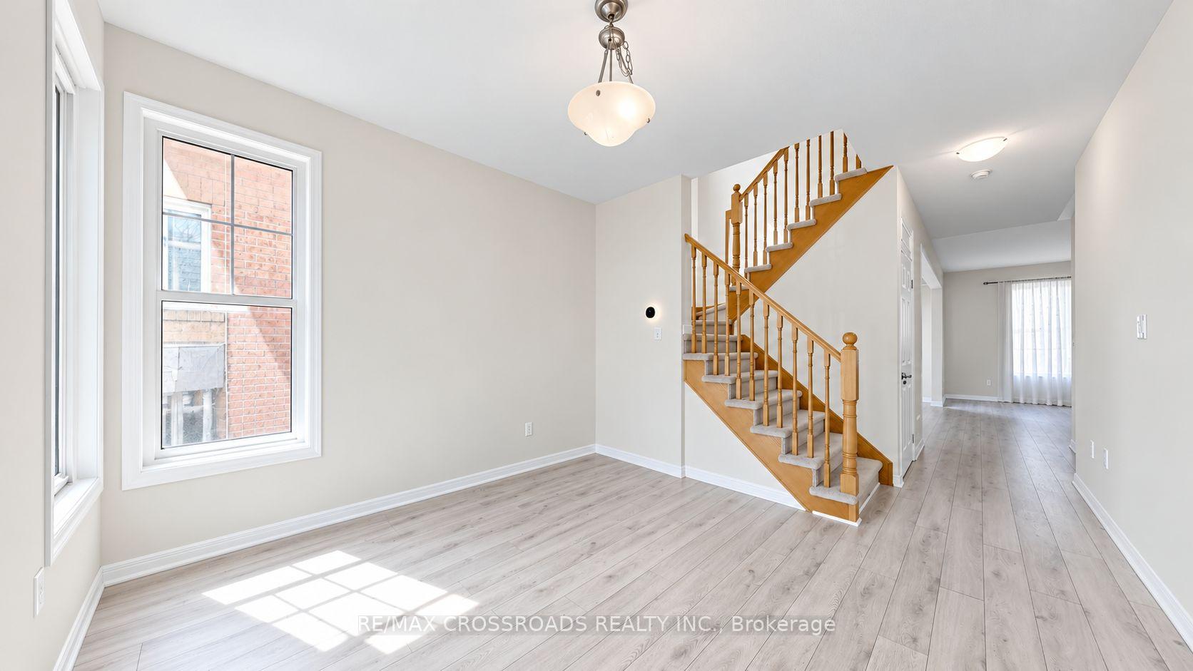 Photo 10 of 1754 Hayden Lane, Pickering, Duffin Heights — HOMEH