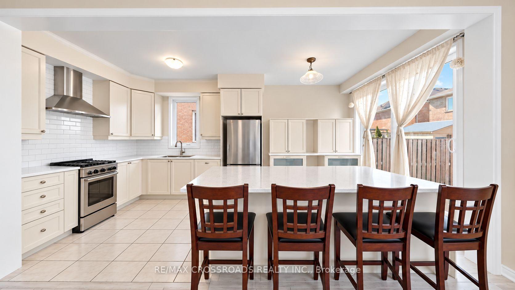 Photo 16 of 1754 Hayden Lane, Pickering, Duffin Heights — HOMEH