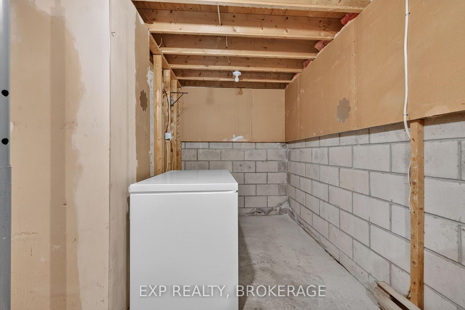 Photo 34 of Unit 78, 115 Wright Crescent, Kingston, Central City East — HOMEH