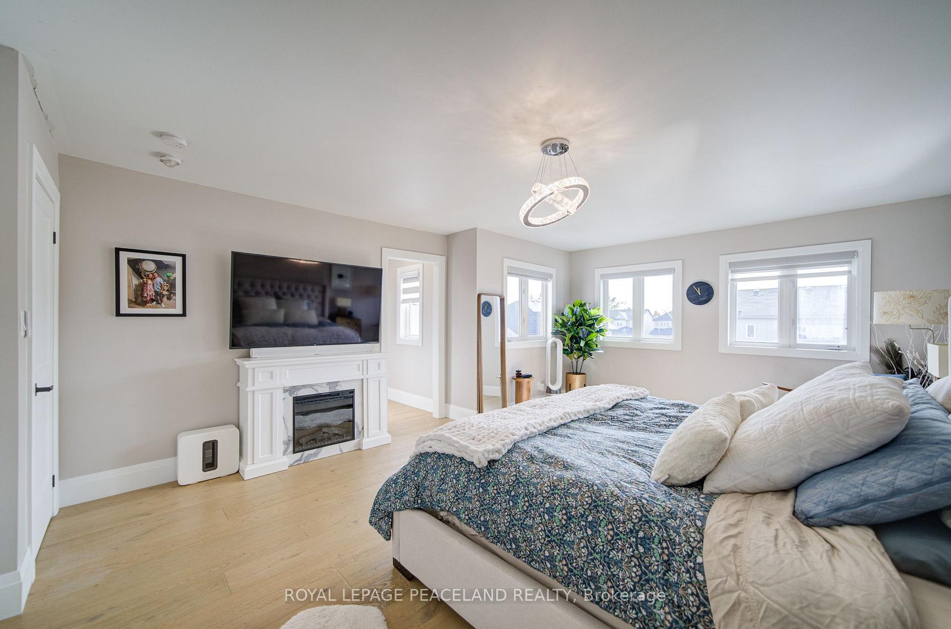 Photo 36 of 21 Don Hadden Crescent, Brock, Sunderland — HOMEH
