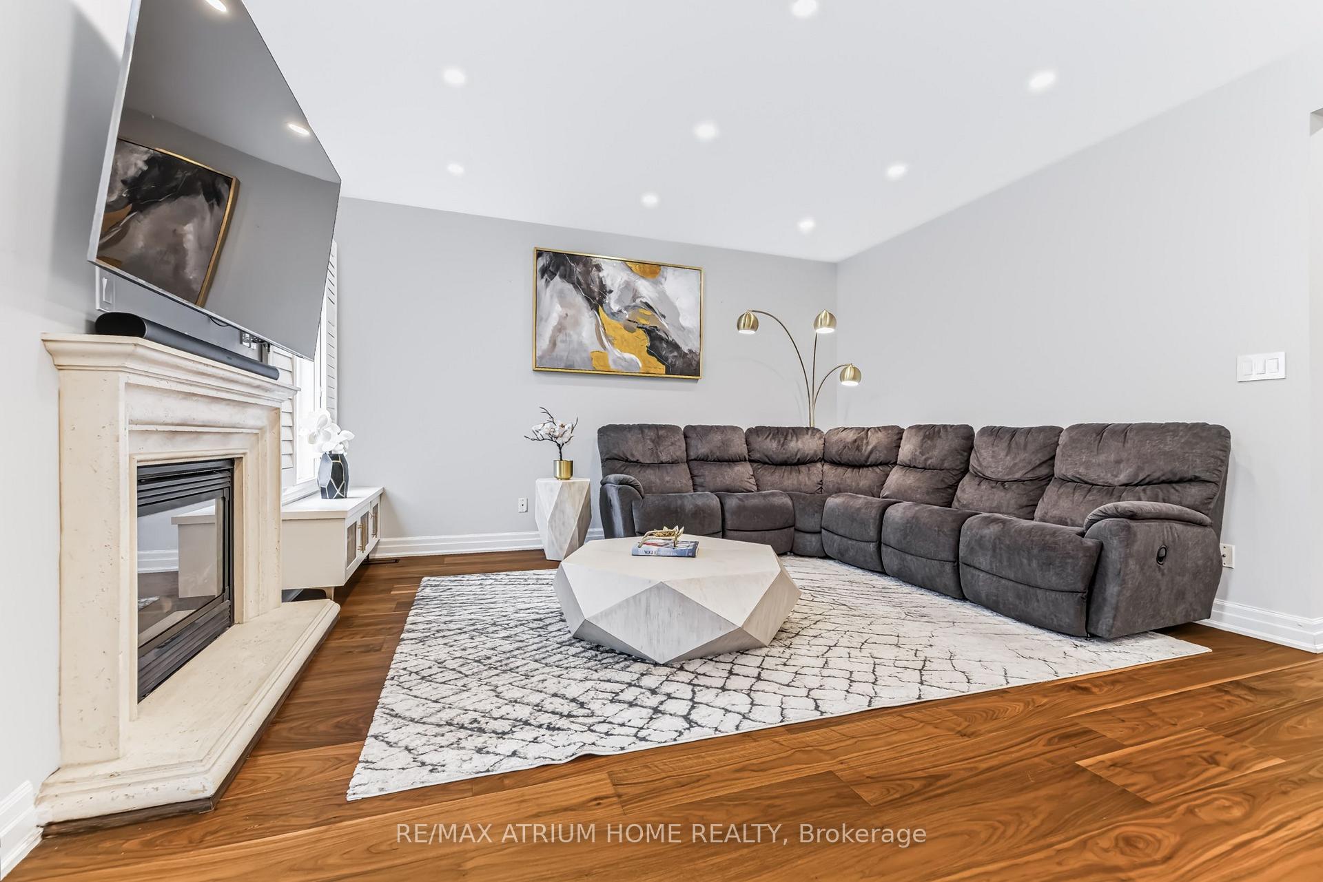 Photo 10 of 56 Capera Drive, Vaughan, Vellore Village — HOMEH