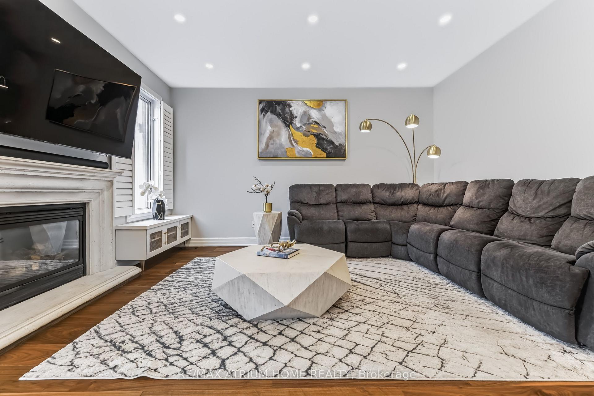 Photo 12 of 56 Capera Drive, Vaughan, Vellore Village — HOMEH