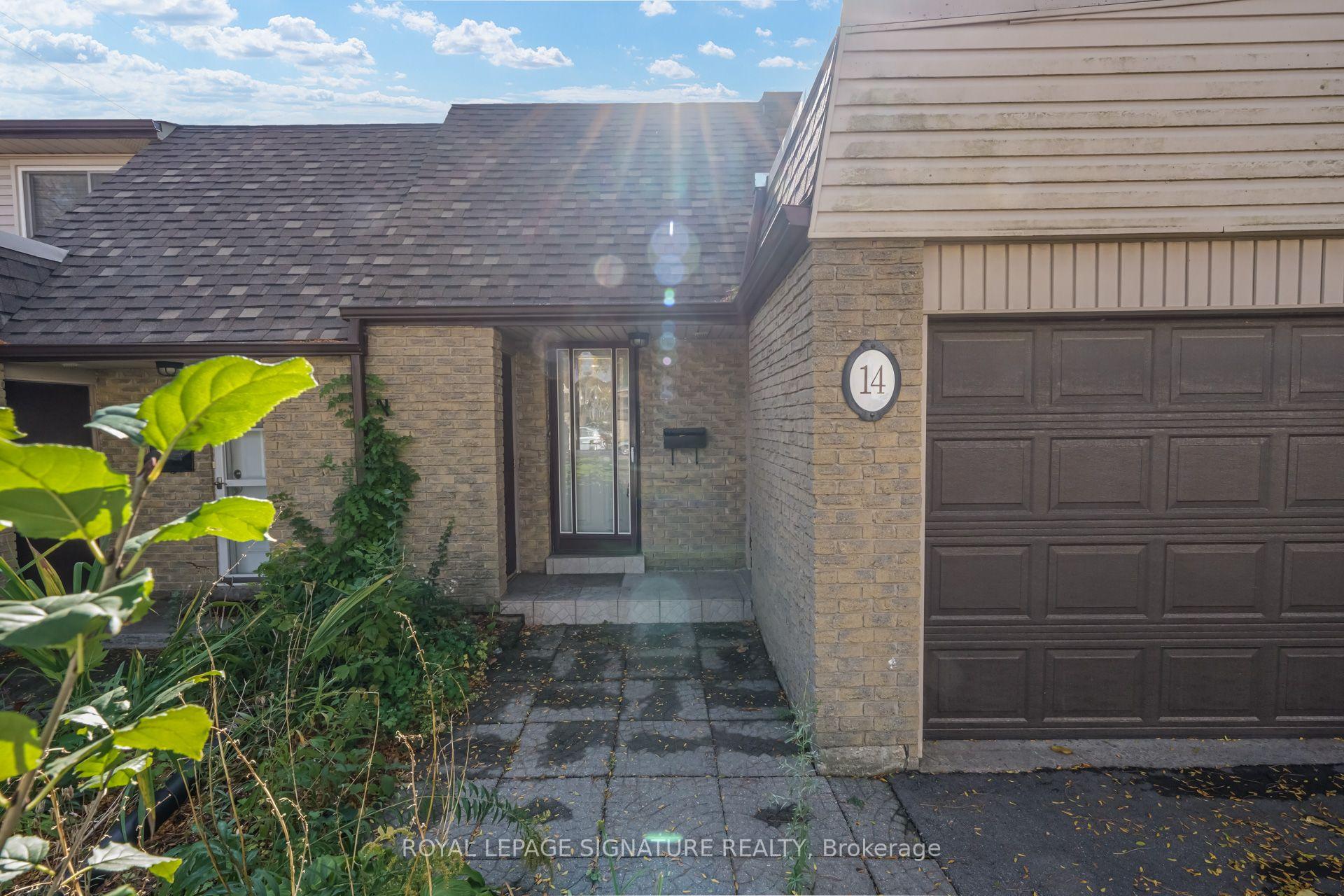 Photo 3 of Unit 14, 2340 Bromsgrove Road, Mississauga, Clarkson — HOMEH